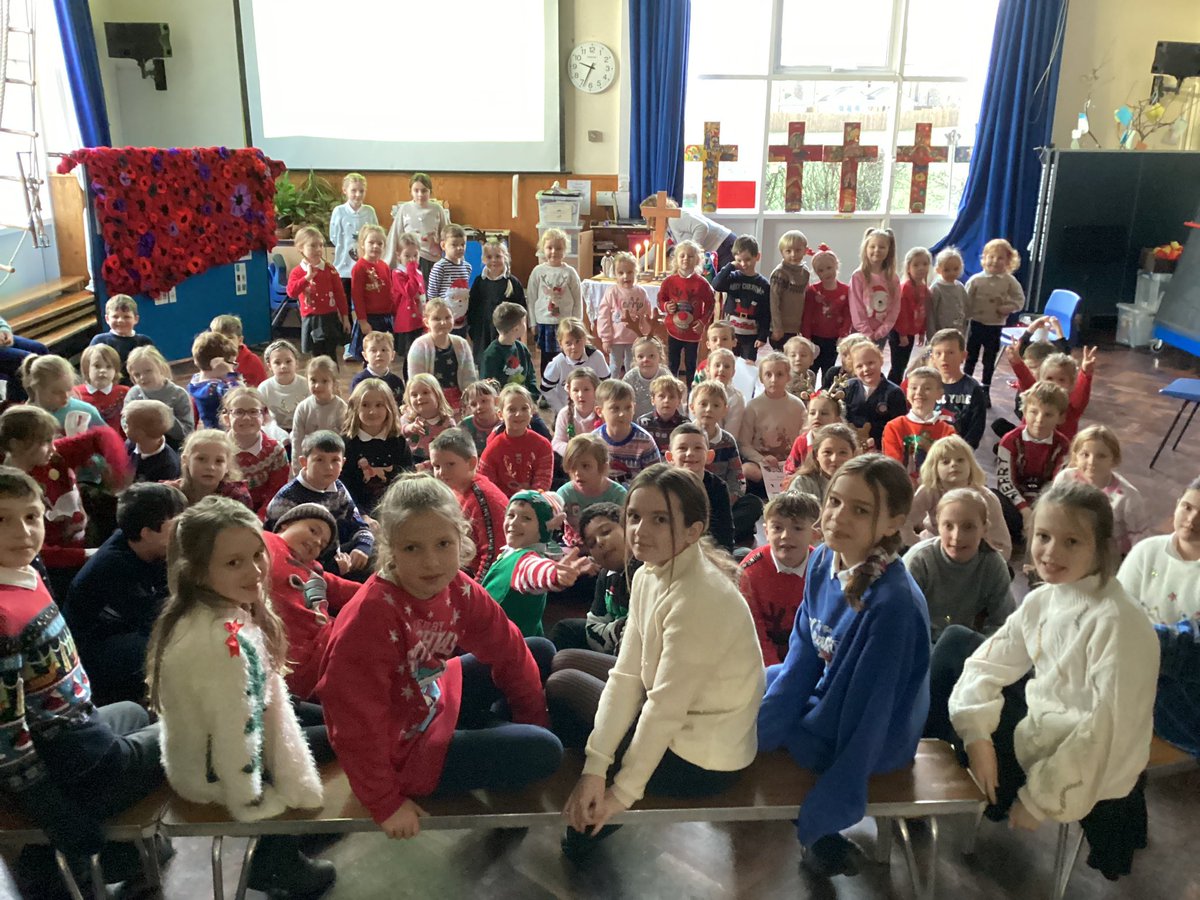 It’s Christmas Jumper day today <a href="/Gargraveprimary/">Gargrave CE Primary School</a> to raise money for <a href="/MartinHouseCH/">Martin House Children's Hospice</a> . Thank you for all of your donations 🎄🎅