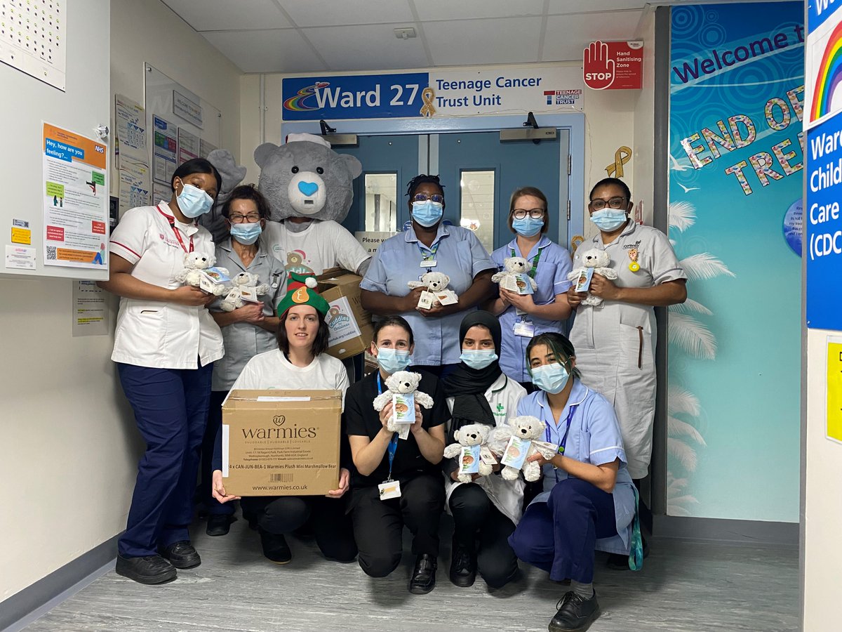 CSupportUK's tweet photo. Our Cuddles Bear received a warm welcome yesterday from nursing staff @Leic_hospital - Cuddles &amp; elf helper Charlotte delivered 48 sensory bears for children being treated for #cancer  He also posed for a quick photo outside @LCFC #CancerSupport #Christmas #Cuddlesforchristmas https://t.co/dm0igxlhv3