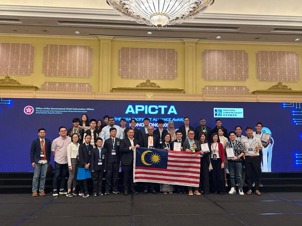 NexMind_AI's tweet photo. 🏆Proudly Announce: 🎇NexMind, The WINNER of 
@apicta Asia Pacific ICT Alliance - apicta 2023 representing Malaysia🌏🇲🇾 

🌟Category Victory: Consumer-Digital Marketing

@apictaap #asiapacific #APICTA #APICTA2023 #apictaawards #awards #digitalmarketing #ai https://t.co/QVG54PTV0v