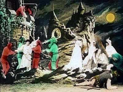 Let's go on a journey to The Kingdom of the Fairies, and celebrate the Birthday of Georges Méliès

#fairytales #silentfilm 

Le Royaume des fées, 1903
dir. Georges Méliès #botd
