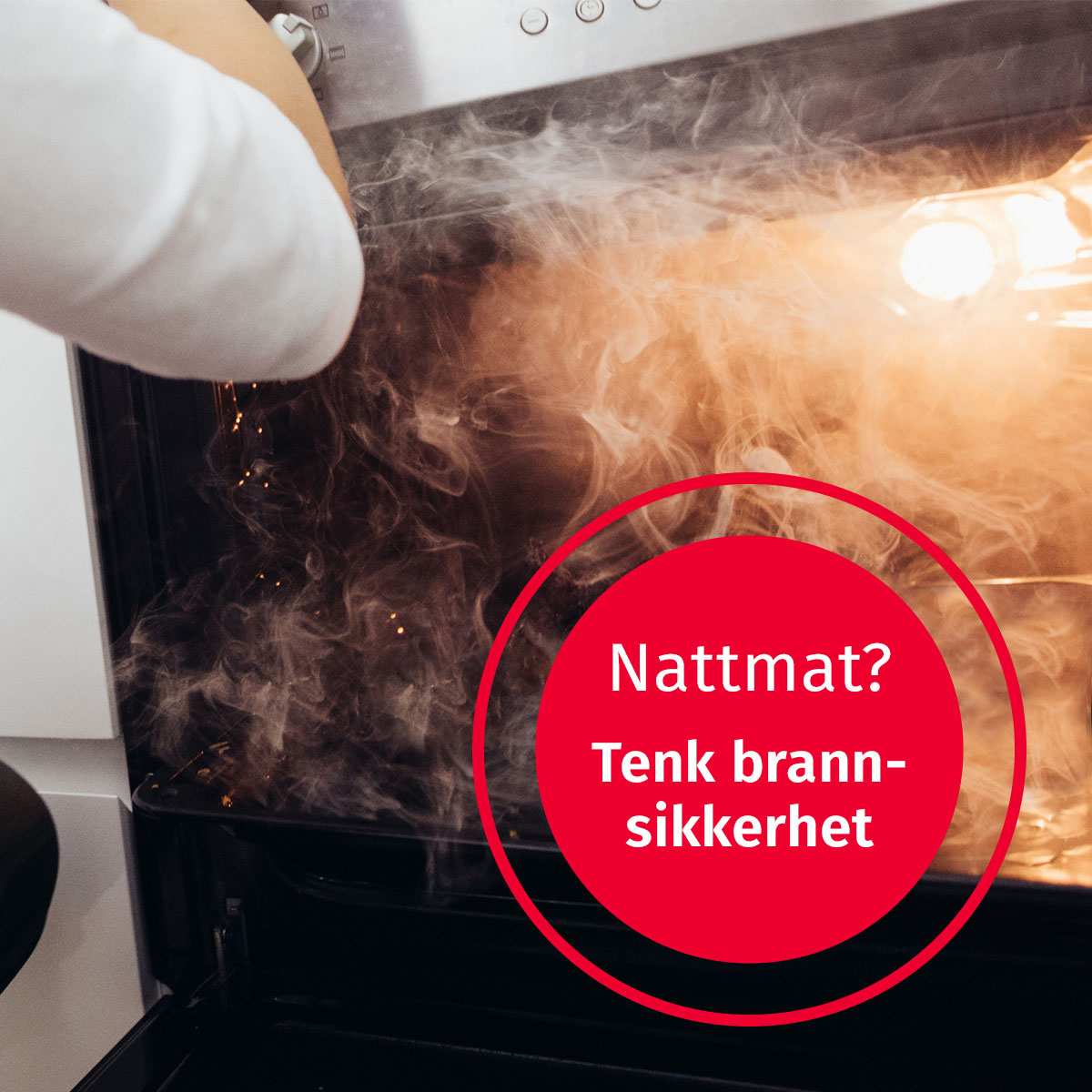 Skal du på julebord i helgen? Tenk brannsikkerhet og ikke bruk komfyren eller mikrobølgeovnen til å lage nattmat. Lag deg heller noen saftige brødskiver eller kjøp takeaway! Ha en fin og trygg helg! #brannsikkerhet #verisurenorge