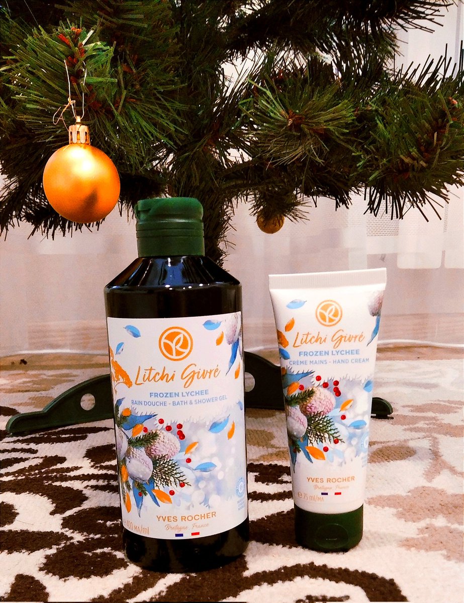 В результате, вышло это) Очень нежно и мило, как я и хотела. Плюс ещё купила гель для душа и крем для рук.