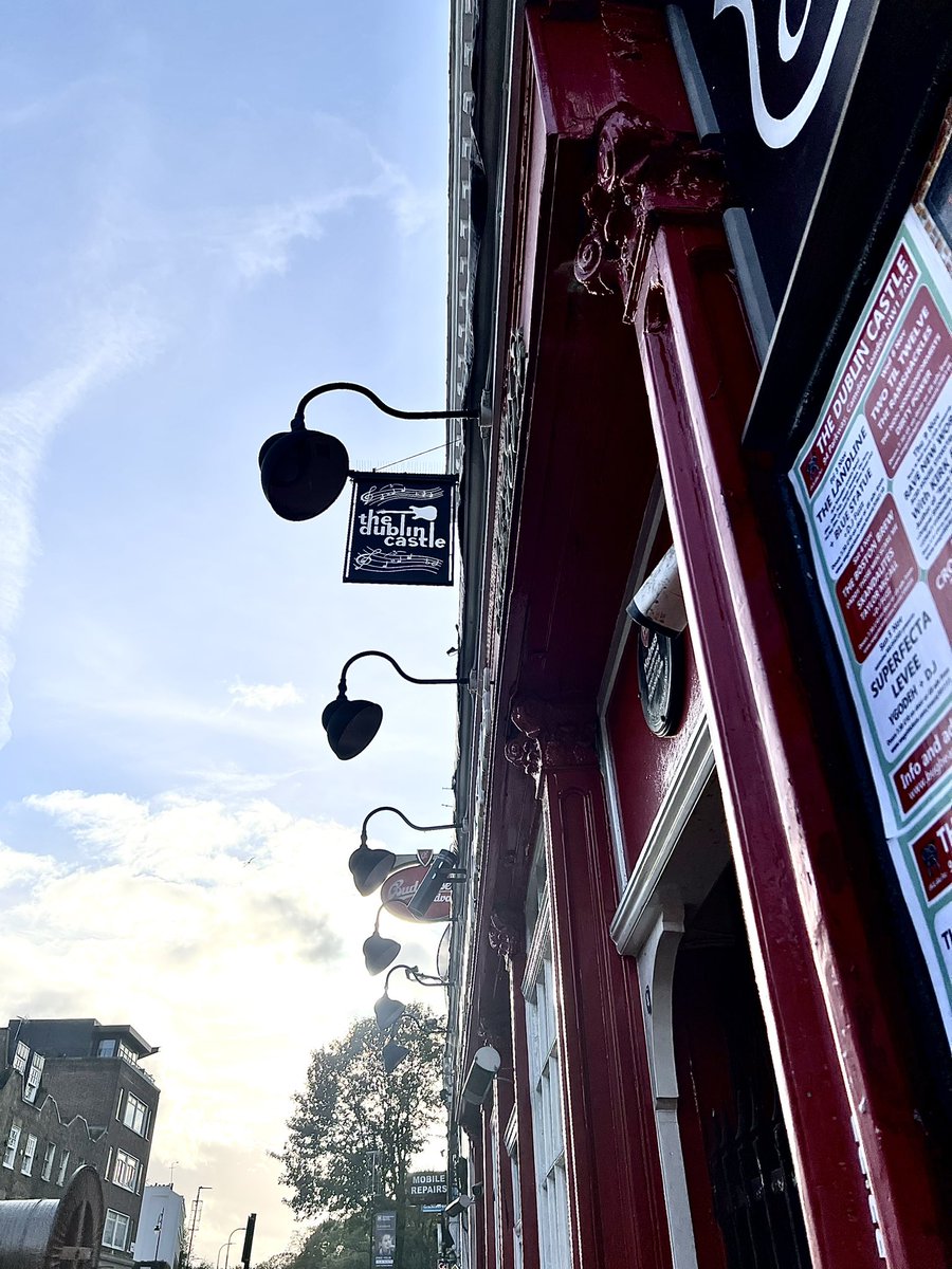 deck_doctor's tweet image. Full service and new tonearms to the hardworking turntables at The Dublin Castle. A legendary venue in Camden, fully immersed in London’s
music history books.
#Technics1210 #technicssl1210 #deck_doctor #deckdoctor #vinyl #livemusic
#technicssl1210mk #SL1210 #SL1200 #dj #decks