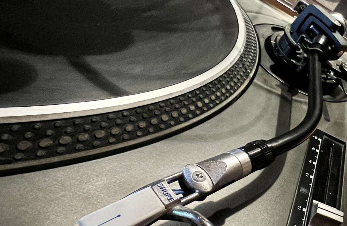 deck_doctor's tweet image. Full service and new tonearms to the hardworking turntables at The Dublin Castle. A legendary venue in Camden, fully immersed in London’s
music history books.
#Technics1210 #technicssl1210 #deck_doctor #deckdoctor #vinyl #livemusic
#technicssl1210mk #SL1210 #SL1200 #dj #decks