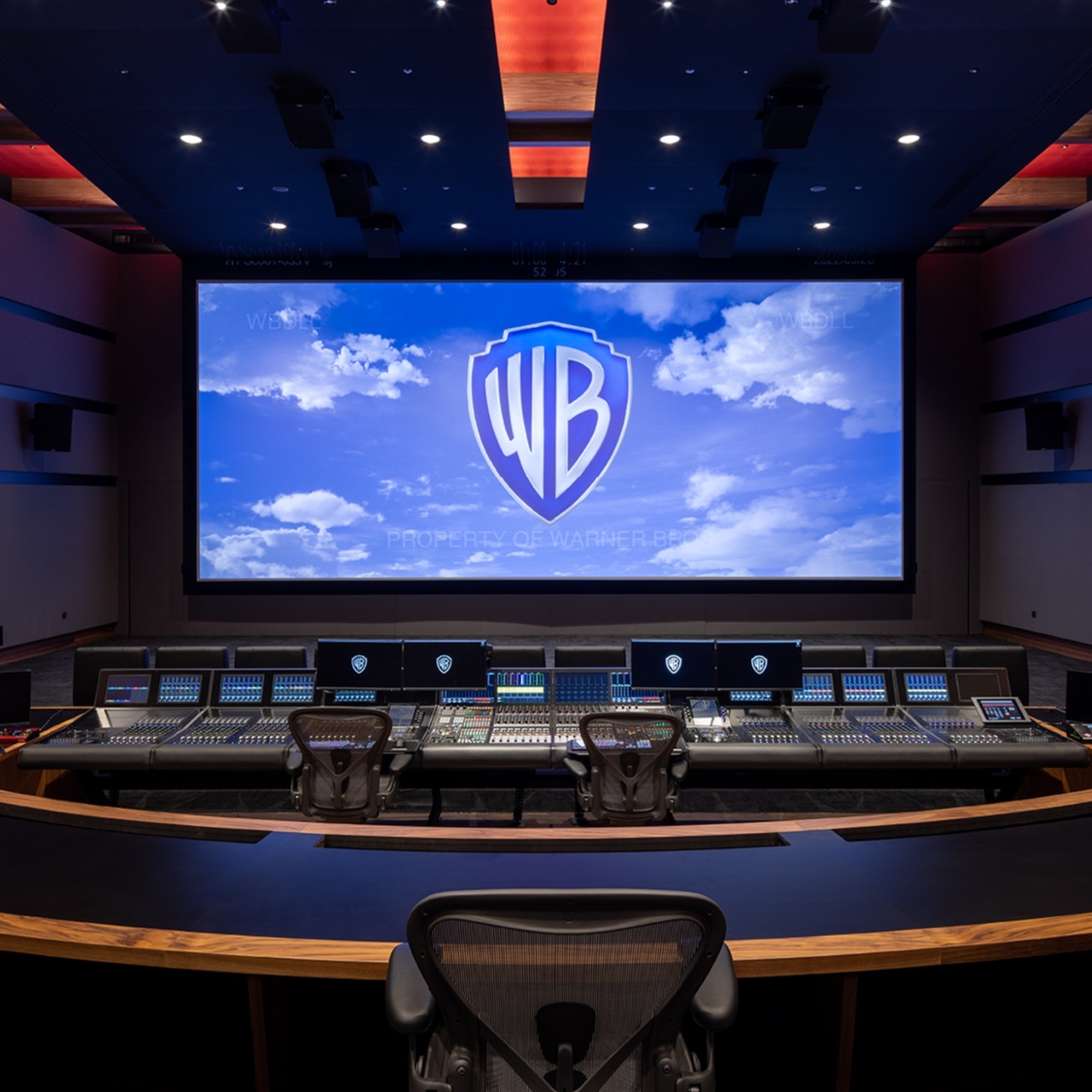 WBDeLaneLea's tweet photo. Every good thing in this world started with a dream π¬β¨
We're ready for a magical musical adventure this December with @WonkaMovie, Sound Mixed in Stage 1 at #IlonaRoseHouse π
Now in UK cinemas!
#WonkaMovie #MadeAtWBDLL https://t.co/wytUO6DA5g