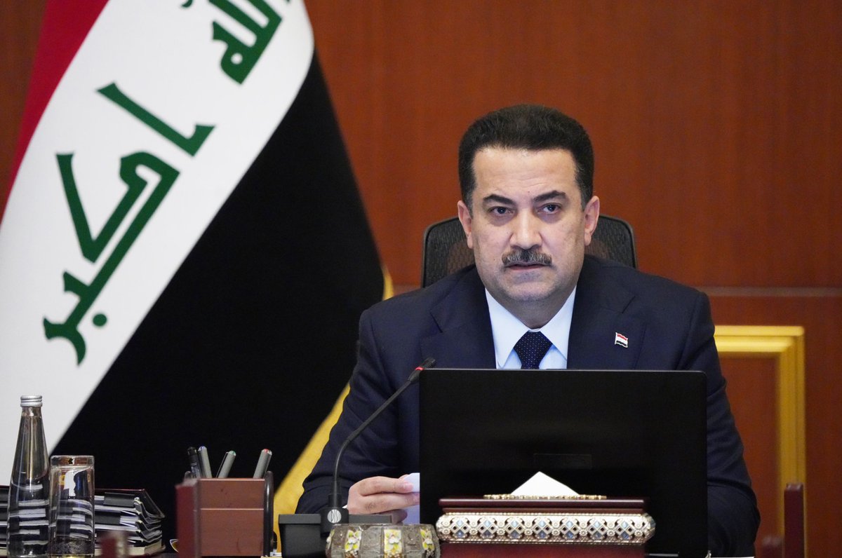 IraqiPMO's tweet photo. القائد العام للقوات المسلحة @mohamedshia يؤكد أن مرتكبي  الاعتداءات على البعثات الدبلوماسية يقترفون اساءة إزاء العراق واستقراره وأمنه، وأن هذه المجاميع المنفلتة الخارجة على القانون، لاتمثل بأي حال من الأحوال إرادة الشعب العراقي ولا تعكس القرار العراقي الوطني الذي عبرت عنه الحكومة العراقية في مناسبات رسمية عدة.