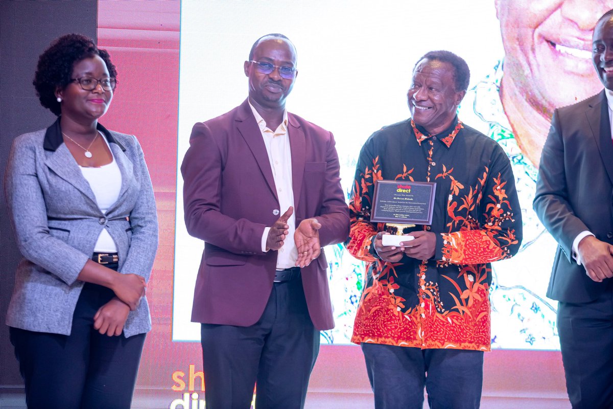 ShuleDirect's tweet photo. It was a very exciting moment to honor exceptional contributions in innovation, technology and digital learning on our 10th anniversary.

 @TanzaniaSA @SegalFoundation 

#KumiYaElimuKidijitali
#EdTechDecade
#DecadeOfDigitalLearning
#DecadeOfDigitalEducation https://t.co/yzY32KA6Ma