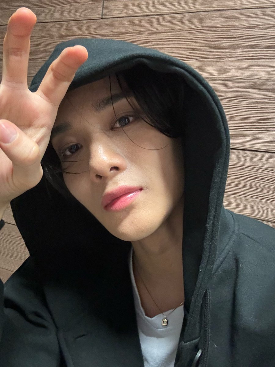 seedfix's tweet photo. 💌 231208

🐱: 💣💣💣
🐱: ㅋㅋㅋㅋㅋㅋ
🐱: you've worked hard today too. take a rest when you get home ㅎㅎ
🐱: ppyong!
🐱: i wanted to send even just pictures^^
🐱: i'm always thankful and let's be happy👋🏻

🥹🥹🥹🫶
#CIX #배진영 #BAEJINYOUNG https://t.co/Wg1CxOvWvh