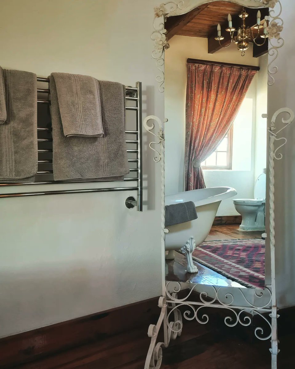 gotravelbug's tweet photo. Opstal Manor House:
A real heritage building stylishly decorated to match the era these buildings were created.
It was a dream to stay here, waking each morning completely rested.
@dehoopreserve
@capecountryroutes
#CapeCountryRoutes #DeHoopCollection #CapeNature #overberg https://t.co/O51EaTmH8x