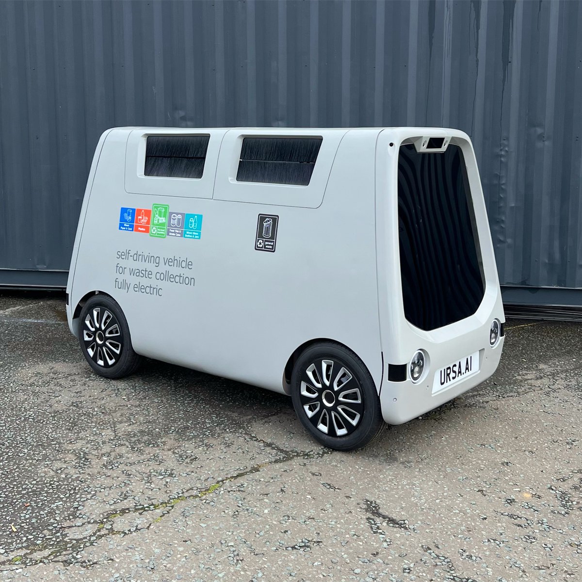 ursa_ai's tweet photo. We are happy to unveil the second generation of our self-driving electric vehicle for waste collection.

We aim to solve the first-mile collection problem for the waste management industry and set cities free from slow, noisy and smelly garbage collection trucks. https://t.co/Hy11ochPlc