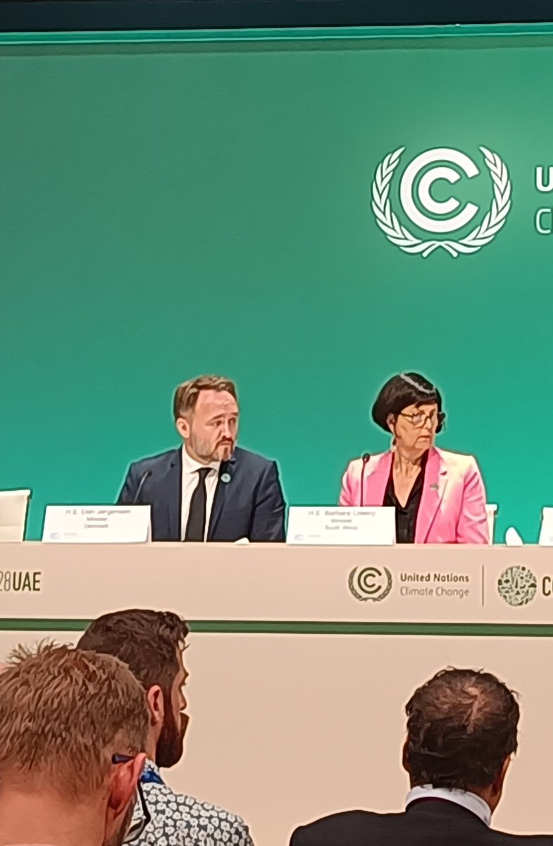 jayashreenandi's tweet photo. Will look at pre 2020 action and the complex issue of #commonbutdifferentiatedresponsibility. Will look science on what happened prior to pre 2020 and ensure equity in all strands: Ministers Barbara Creecy and Dan Jorgensen tasked with gaining consensus on #Globalstocktake https://t.co/vQEtXc65Sb