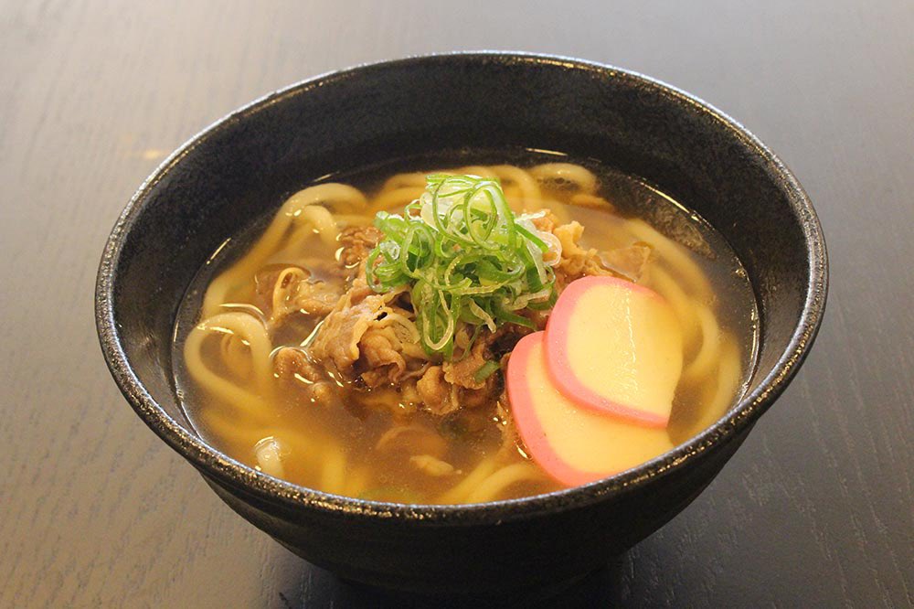 hotelkumaemi's tweet photo. お食事処ふくふく、冬の特別メニューがスタートしました⛄️

●肉うどん
●旨辛ちゃんぽん
●黒毛和牛すき焼き重

芯から身体があたたまるお食事をご用意しております！ぜひ食べにきてください〜☺️ #chillwork https://t.co/2SdTPftons