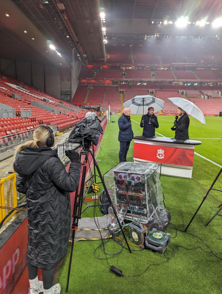 wearebcoms's tweet photo. Behind the scenes with Lucy Berry, our talented Studio Cam Op, capturing the action beyond the press box. Grateful to @liverpoolfc and @bhafcwomen for consistently providing opportunities to support our programme. π₯β½ #BCOMS #BeyondThePressBox #Gratitude https://t.co/CGVBu4VekT