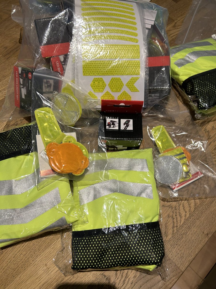 Cycle packs ready for delivery to <a href="/GomersalStMarys/">Gomersal St. Mary's CE(C) Primary School</a> to help keep your cyclists visible when travelling to and from school. <a href="/TeamModeshift/">Team Modeshift</a>