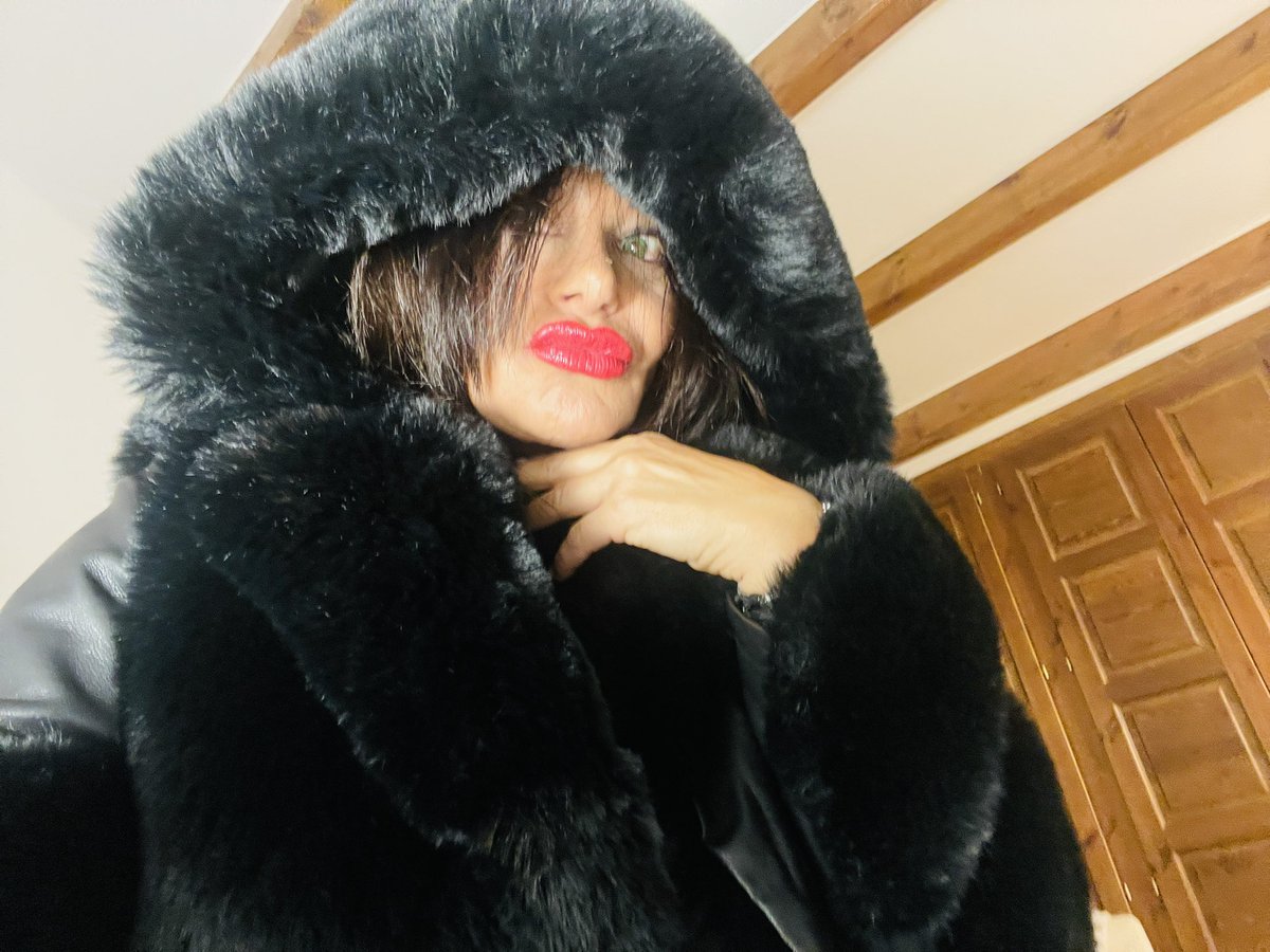 ΜΔŘíΔ ΔβŘΔĐ€ŁØ (@mariaabradelo) on Twitter photo 