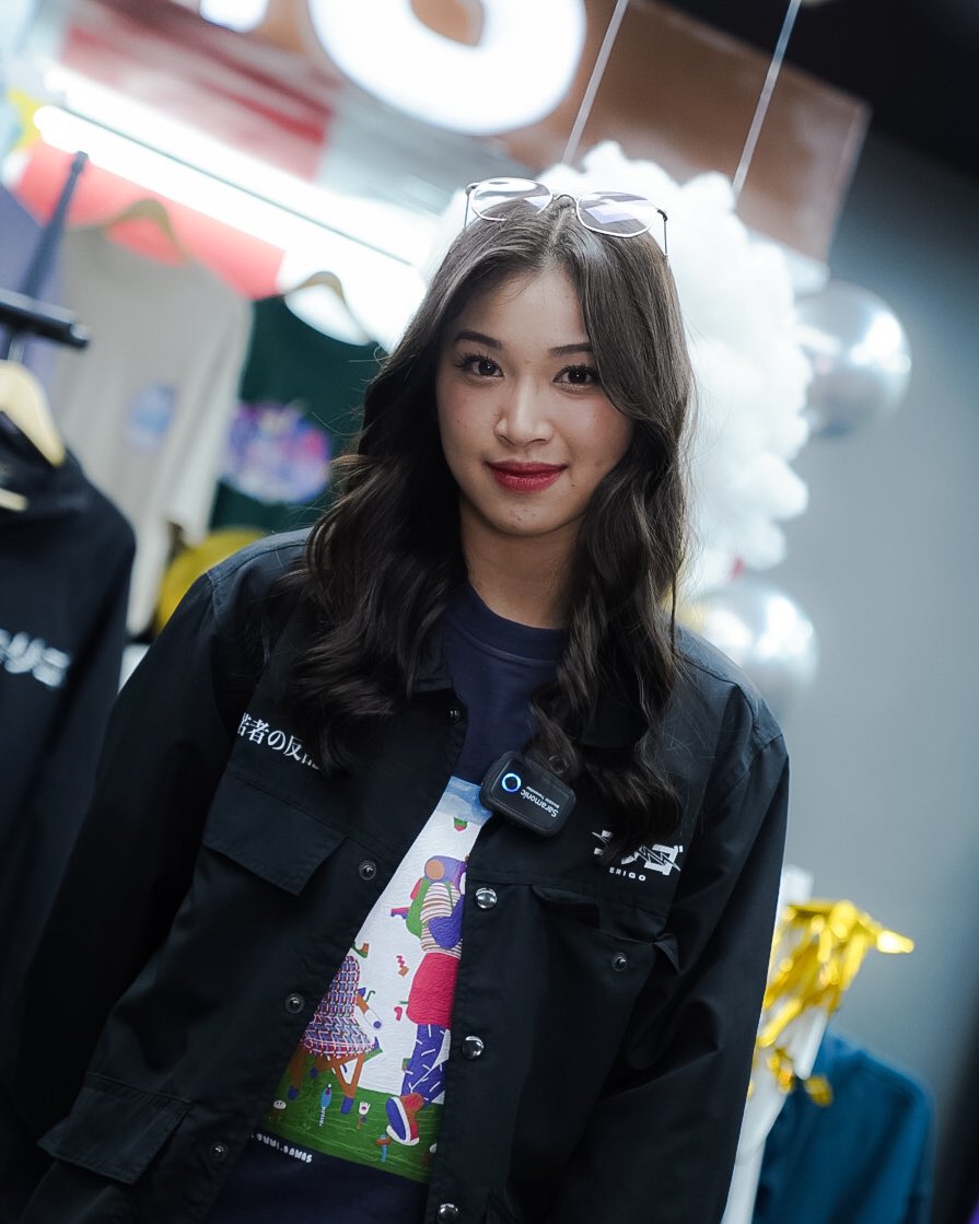 erigostore tweet media