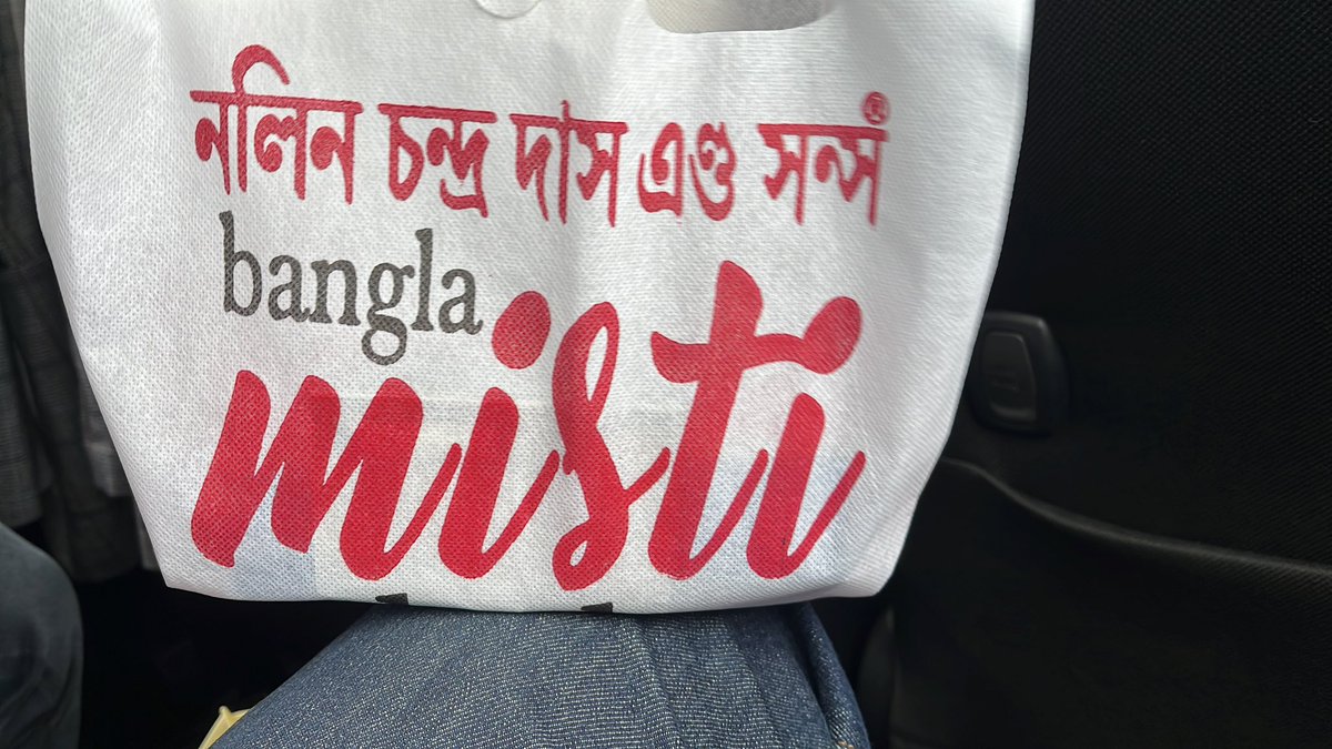 katranjeet's tweet image. A trip to Kolkata is incomplete w/o buying some #mishti for the family