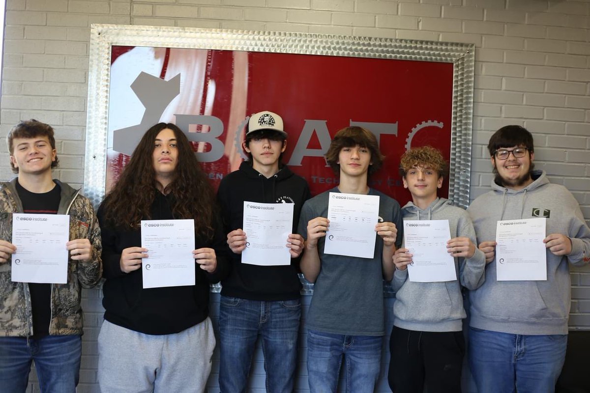 Congratulations to these HVAC-R students for passing their EPA Section 608 Universal Industry Certification today! Mr. Scott and the ATC staff are so PROUD of these students!

#traintodayowntomorrow