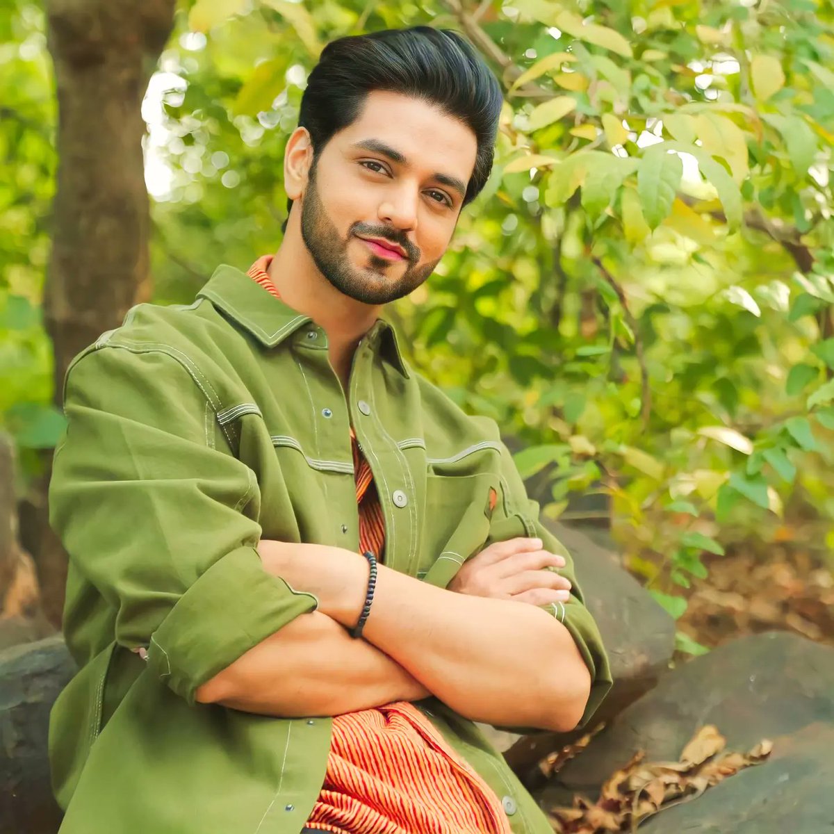 Whenever I hear , people praising him it makes me feel more proud of him...

Always and forever proud stan of him.... @shaktiarora #ShaktiArora 
#GhumHaiKisiKeyPyaarMeiin