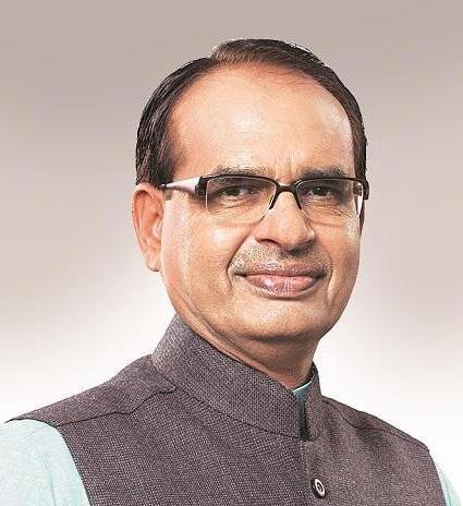 ऐसा लगता है जैसे @ChouhanShivraj जी जनता की सेवा करने के लिए ही बने हैं।
चुनाव के दौरान 8,10 सभाएं प्रतिदिन,सुबह 8 बजे निकलते तो रात दो बजे तक वापस आते।इतना ही नही दीपावली और धनतेरस के दिन भी चुनाव विधानसभाओं मे चुनाव प्रचार करने पहुंचे।