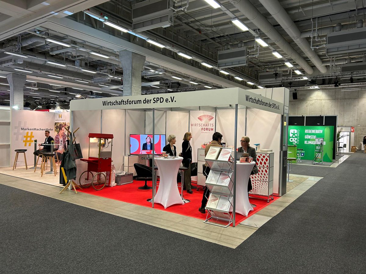 Endlich wieder <a href="/spdde/">SPD Parteivorstand 🇪🇺</a> -#Bundesparteitag! Wir erwarten drei Tage mit spannendem Programm und zahlreichen Gästen. Und besonders freuen wir uns auf die zahlreichen Begegnungen an unserem Stand. Jetzt gilt umso mehr: gute Wirtschaftspolitik entscheidet!