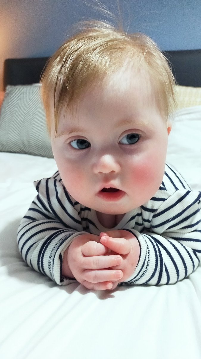 6 month with this little blessing. #positiveaboutdownsyndrome ❤️