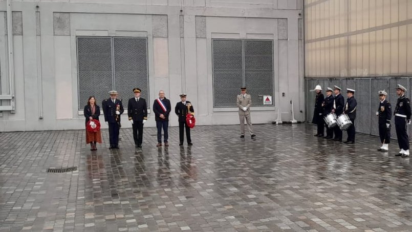 PrefAquitaine33's tweet photo. #Cérémonie 🕊️ | Fabrice THIBIER, sous-préfet de Lesparre-Médoc, préside la cérémonie commémorative de l'opération #Frankton à #Bordeaux en hommage aux héros de cette opération menée dans la soirée du 7 décembre 1942.
@onacvg https://t.co/lBTKu2I1mZ