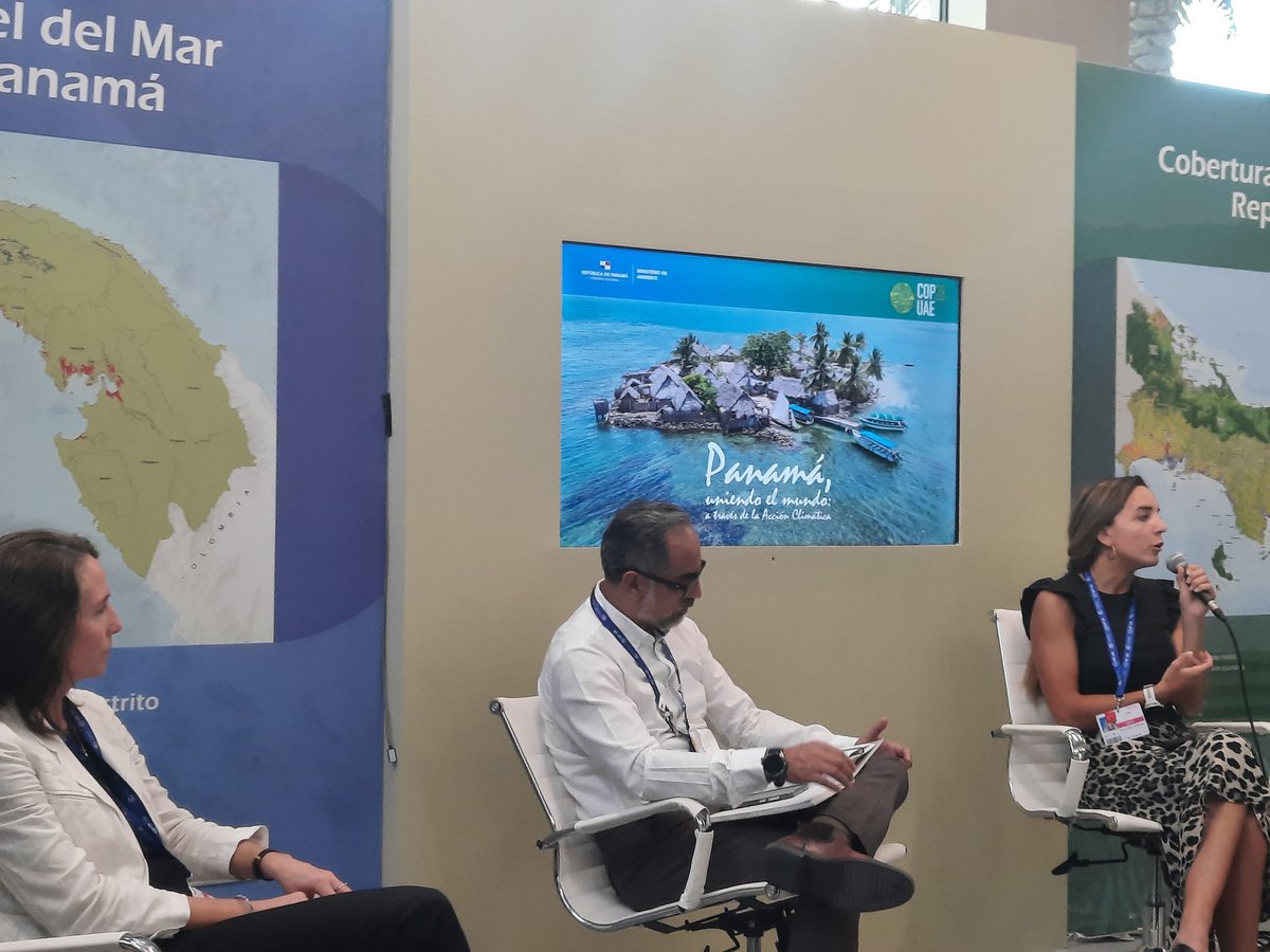 OGAmbienteCuba's tweet photo. Seguimos en #COP28UAE.Participamos en evento sobre la alineación de los flujos financieros para el Acuerdo de París, en el Pabellón de la República de Panamá. Presentes las experiencias de Chile, Colombia, Uruguay y Panamá. #CubaPorLaVida #TareaVida https://t.co/x2tN2KlBHm