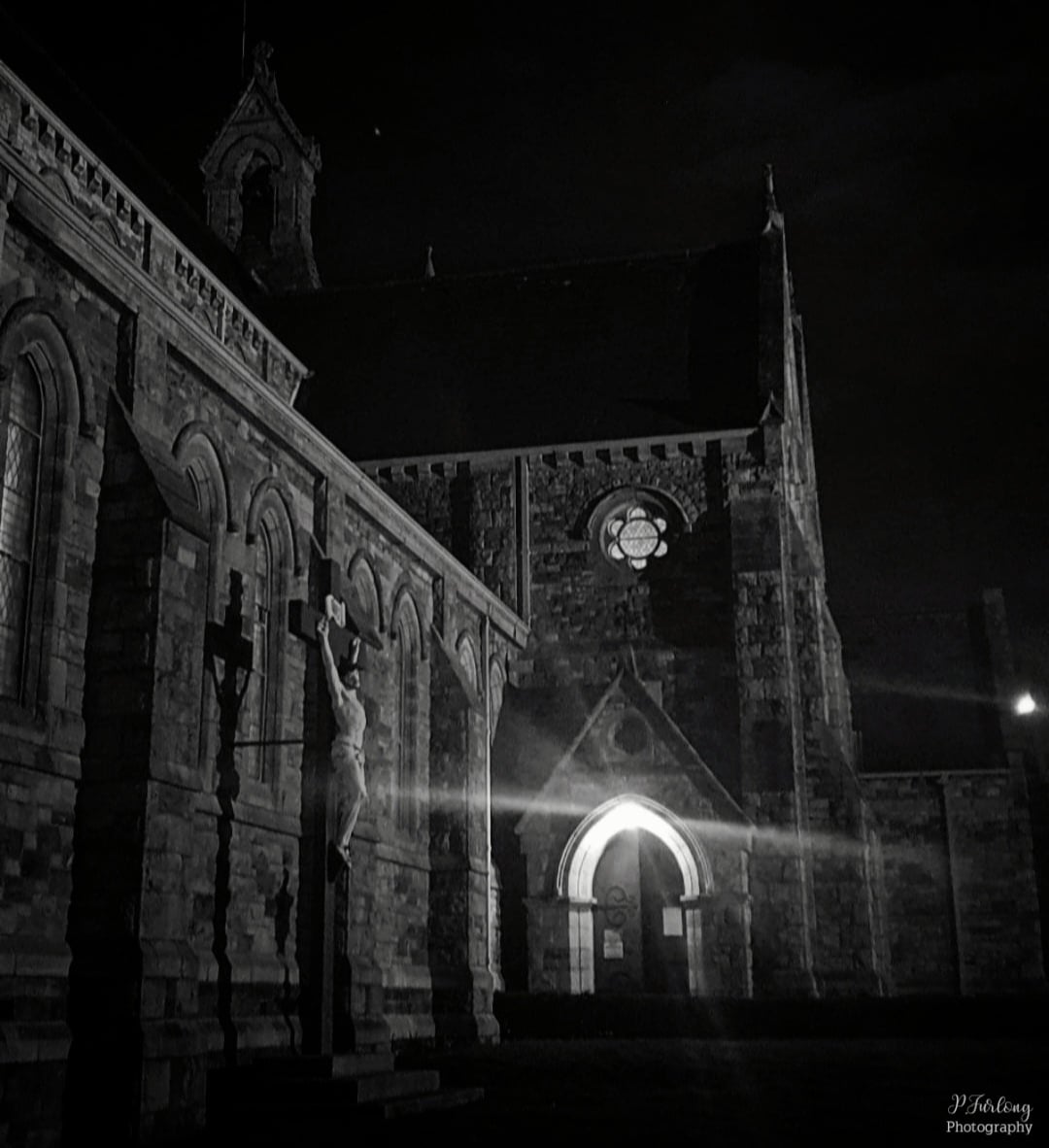 When night becomes black n white 

#photography #mono #Church #nite #bnwphotography #localchurch #Nightphotography #monochrome