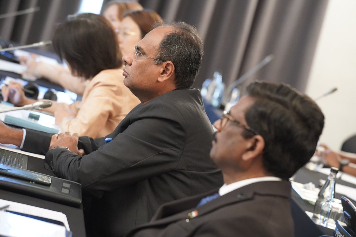 NYDARSA's tweet photo. No young person among the BRICS member states should get left behind!
Young people in their collective believe that youth are the present and the future.
#BRICSYouthCouncil #BRICSInSA #BRICS2023 #BRICSYouthZA2023 #BRICSYouthInAction #BRICSYouthLeaders #BRICSYouthInclusion #BRICSFutureNow #BRICSYouthNetwork #FridayFeeling #Mzansi #Gauteng #Johannesburg #Brazil #Russia #China #India #SouthAfrica