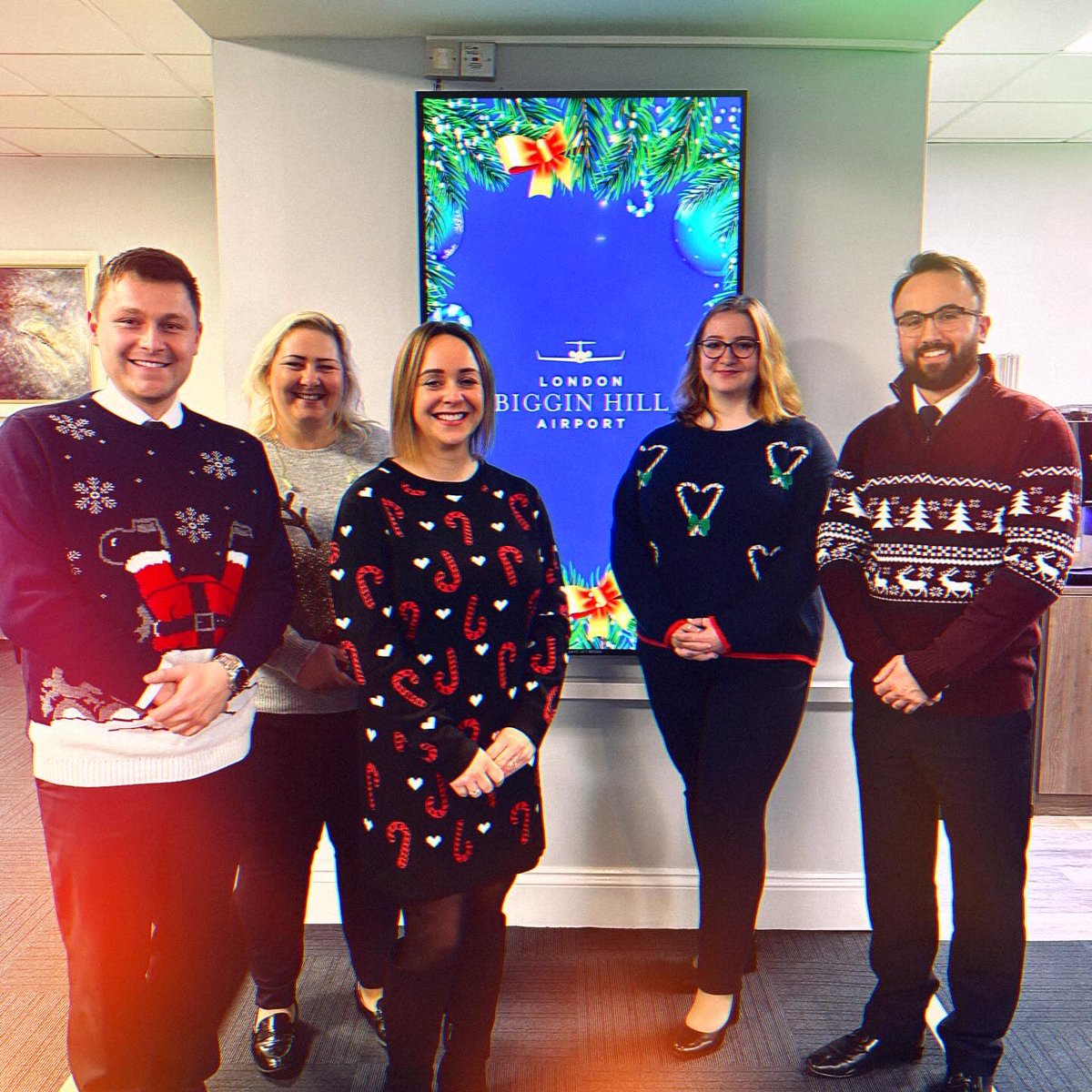 Christmas Jumper Day landed at London Biggin Hill Airport yesterday!🎄 Our colleagues embraced the festive spirit by wearing their Christmas knits to raise money for @savechildrenuk ❤️ #ChristmasJumperDay #BigginHill #Christmas