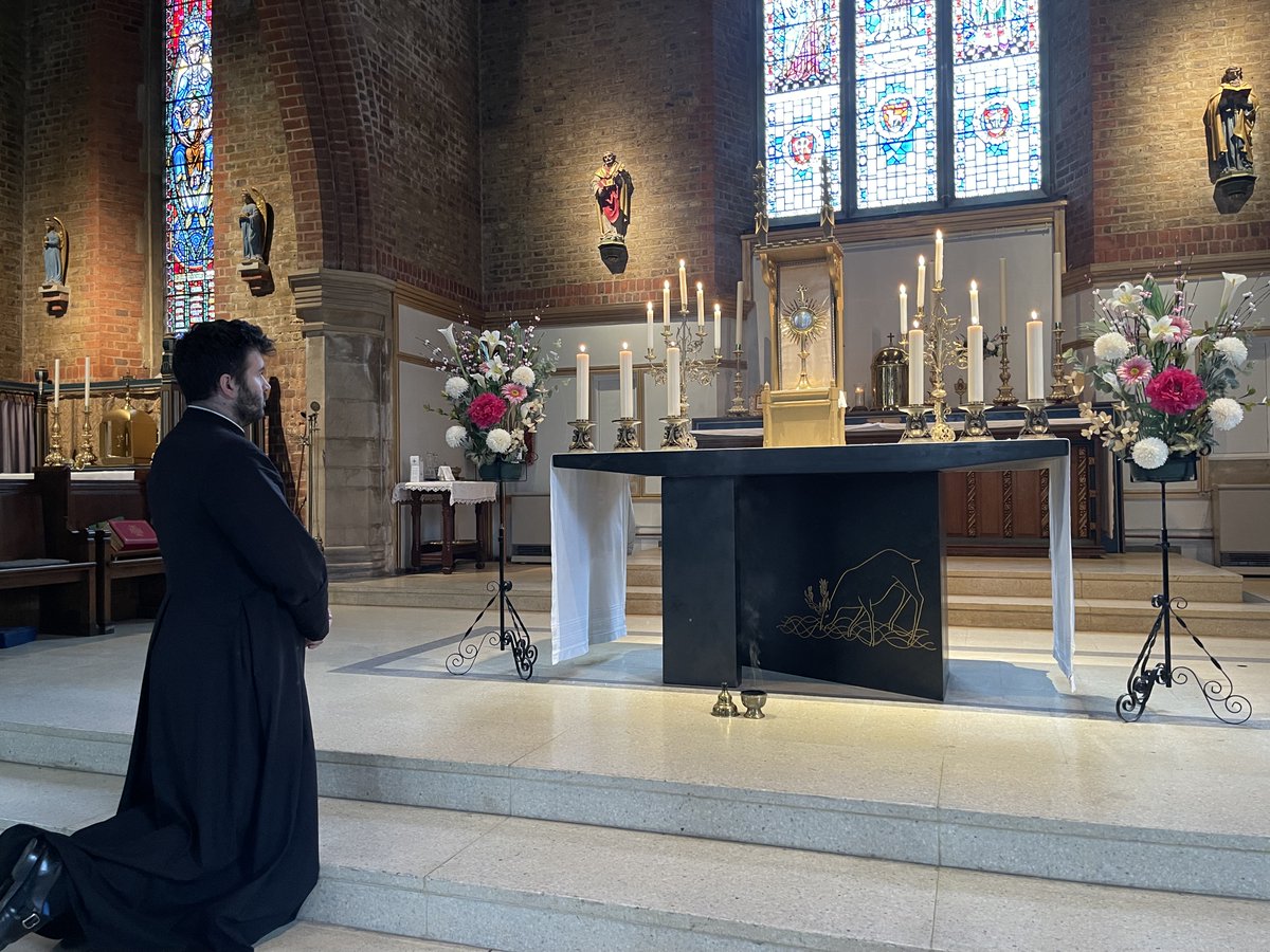 St. Anselm’s, Hayes tweet media