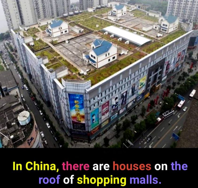 apec_index's tweet image. 🇨🇳Spotted atop the Jiutian International Plaza, a shopping mall in Zhuzhao, China, are four villas.