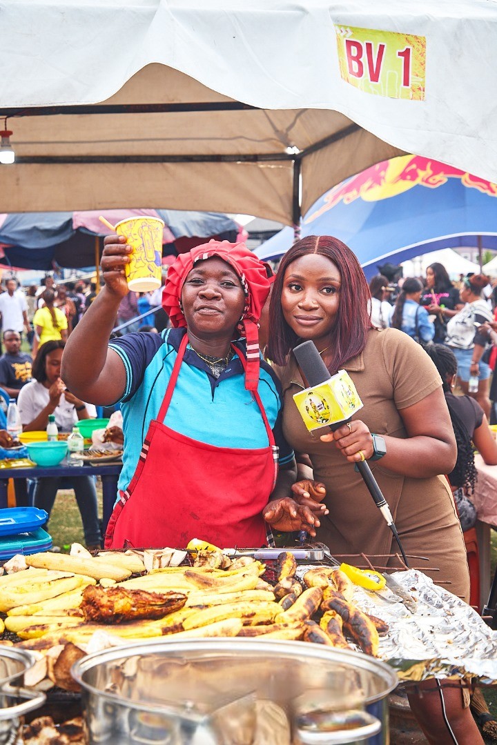 LaCasera_NG's tweet photo. Hereโs something to whet your appetite for Next Level enjoyment this season๐
What street delicacy is on your Christmas menu for Next Level December?๐
#Lacasera
#NextLevelEnjoyment #MakeNextHappen
#Ilovethisdrink https://t.co/Q12rXuwCYH