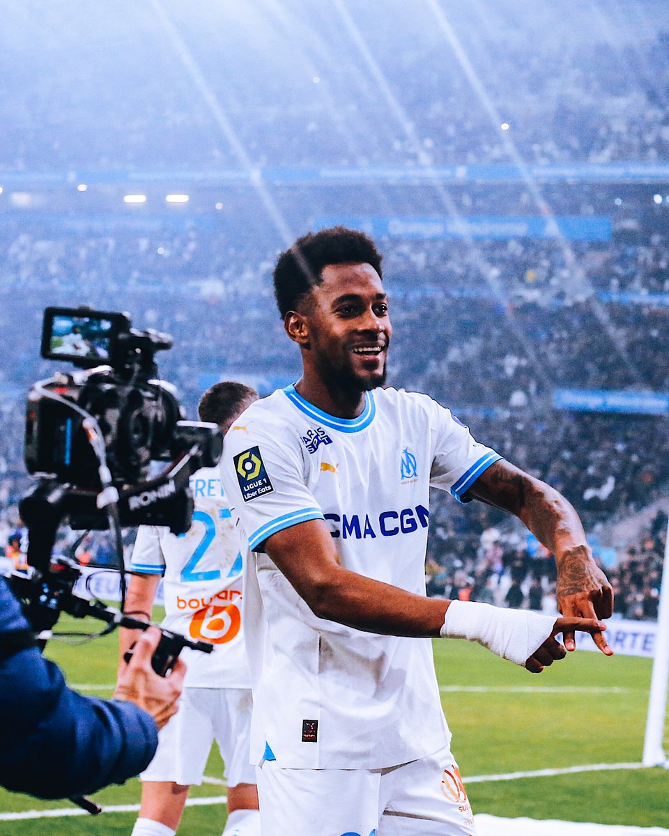 ¡Buenos días mi gente! 

Que levante la mano los panas nos están siguiendo desde Panamá 👋👋👋🇵🇦🇵🇦🇵🇦