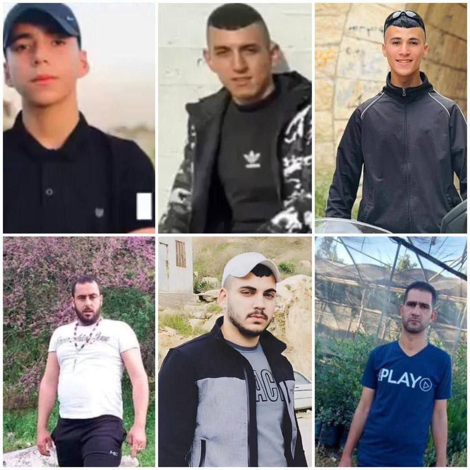 IFyou_611's tweet photo. 🇵🇸 Foto-foto para Syahid di kamp Al-Fara, selatan Tubas, gugur akibat pembantaian tentara Zionist Yahudi laknatullah, pagi hari ini. 😭

Innalillahi wa innailaihi raaji'uun
Allaahummaghfrlahum warhamhum wa'afihim wa'fu 'anhum
Aamiin Allaahumma Aamiin.🤲

#Gaza
#FreePalestine ❤🇵🇸 https://t.co/ucELuaPccL