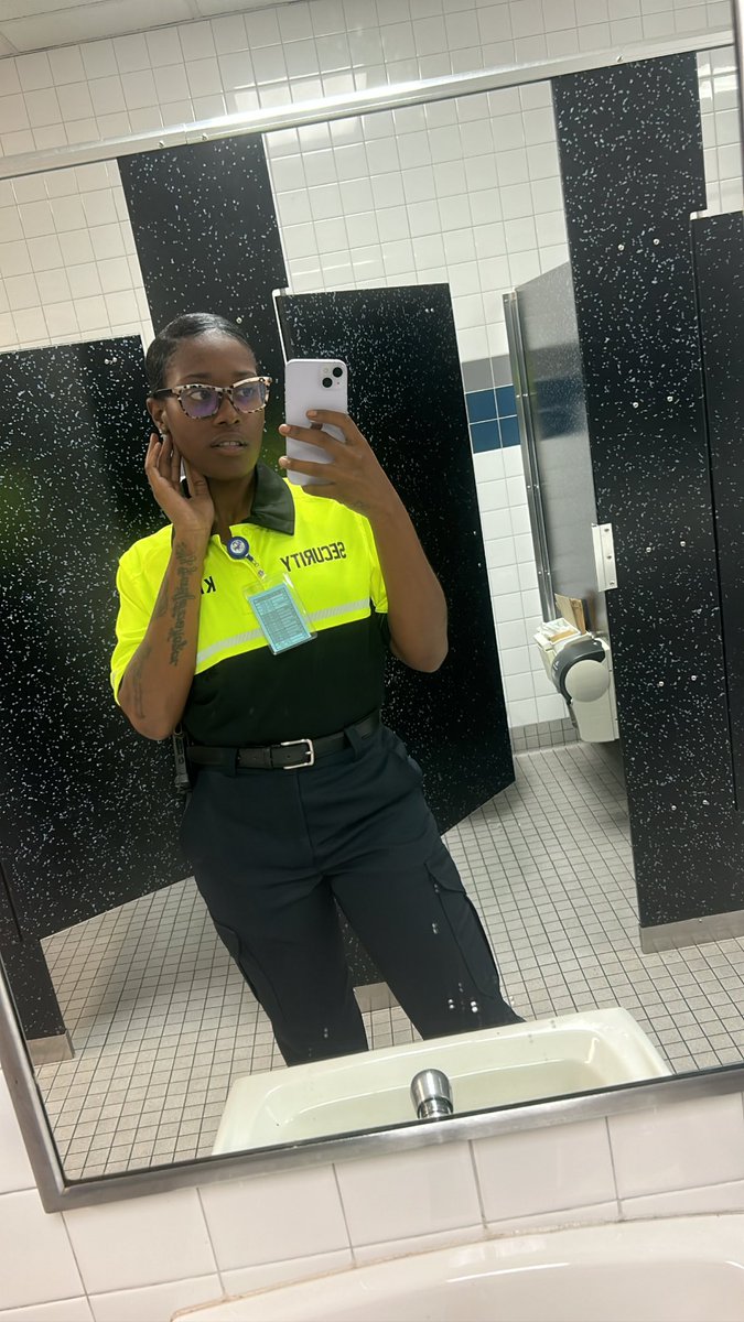 lilmscando's tweet photo. Candace. 💜🙏🏾😍 https://t.co/vF3h73NfFq