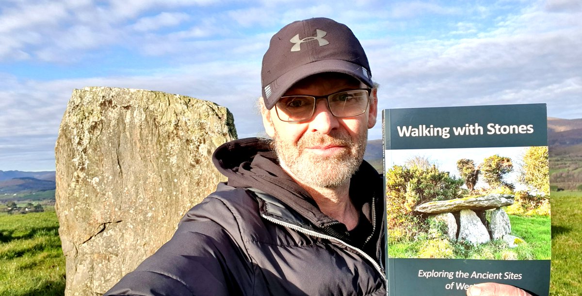 buythebook_ie's tweet photo. Walking with Stones is a new book which explores many of the ancient sites in West Cork. 
The author David Myler has drawn on historic references, folklore and maps to research these sites. 
https://t.co/QLfYvr9ycr
#irishauthor #irishbook #christmasgifting #christmasgiftideas https://t.co/kERPSMSAOs