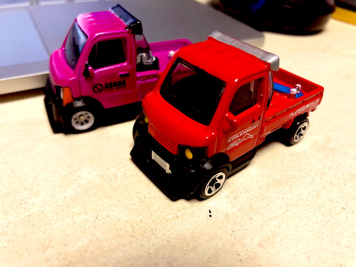 porschegmbh's tweet photo. #ホットウィール #HotWheels #mightyK HWマイティKをディテールアップ
スケボーをペイントしたらスパイディになりました🕸🕷🕸🕷 https://t.co/pE6QniNwTJ