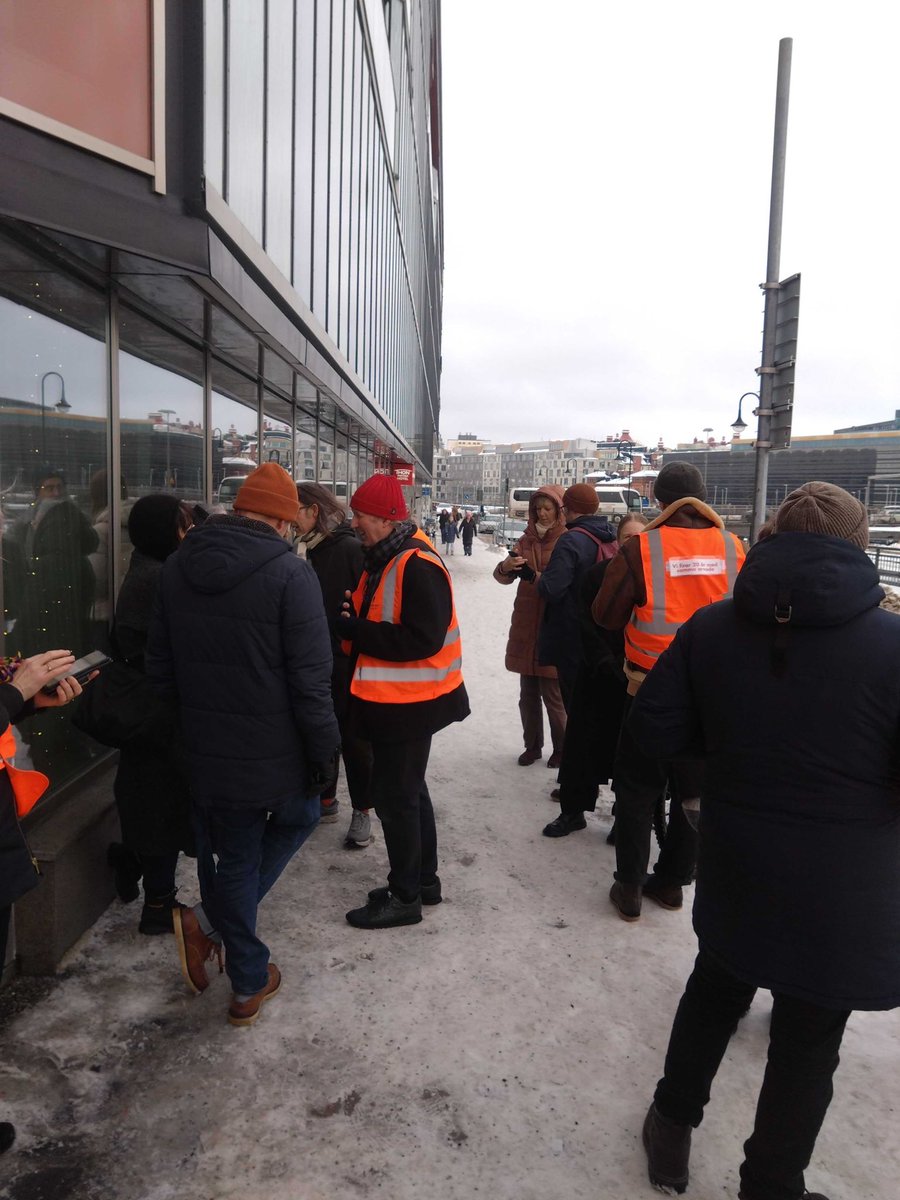 SvD Kulturs frilansare firade 20 år med samma låga arvode i dag. 🎂