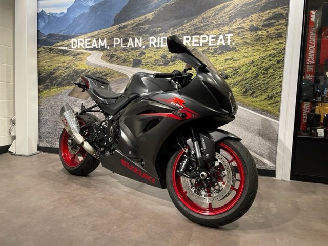 Suzuki GSXR 1000 - 2017
£8,499.00 - 17,098 miles

Service history, (valves service just completed).
Amazing clean bike will not disappoint.

For more details or to book a Sales Appointment, please call 028 9262 2886 (option 1) or email sales@phillipmccallen.com