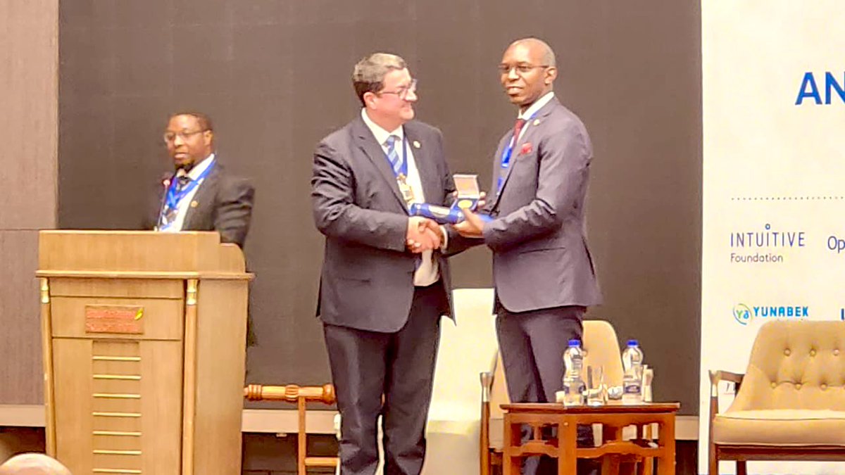 Association of Surgeons of Uganda (ASOU) (@asou_official) on Twitter photo Prof. Patrick Kyamanywa, the Vice Chancellor of <a href="/umunkozi/">Uganda Martyrs University</a> is the 2023 Rahima Dawood Travelling Fellow.
He delivered a lecture on “Quality of Surgical Education” and received a Medal at the 23rd <a href="/cosecsa/">COSECSA</a> Scientific Conference in Addis Ababa, Ethiopia.
Congratulations Professor. Prof. Patrick Kyamanywa, the Vice Chancellor of <a href="/umunkozi/">Uganda Martyrs University</a> is the 2023 Rahima Dawood Travelling Fellow.
He delivered a lecture on “Quality of Surgical Education” and received a Medal at the 23rd <a href="/cosecsa/">COSECSA</a> Scientific Conference in Addis Ababa, Ethiopia.
Congratulations Professor.