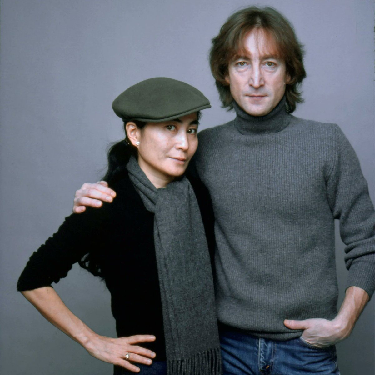 BeatlesEarth's tweet photo. Today in 1980, we lost an icon.

The Beatles’ songs changed the course of pop music and the lives of billions of people.

His advocacy for peace and love changed the world.

Rest in Peace, John Lennon 🖤 ✌️ 🕊️ https://t.co/15FitcMN9f
