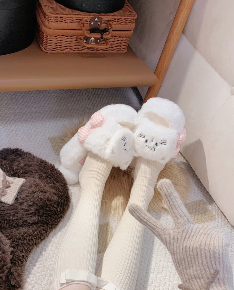_SheepPuff_'s tweet photo. 🎀sheeppuff collaboration shoes🎀

ボリュームたっぷりふわふわうさちゃんシューズ💕
かかとのしっぽにきゅんっ

https://t.co/dGYfHy4q2m

SHEEP PUFF

#ロリータ　#ロリィタ　#ロリータシューズ　#ロリータ靴　#ガーリーシューズ　#量産　#量産靴 https://t.co/IyAIvnJliR