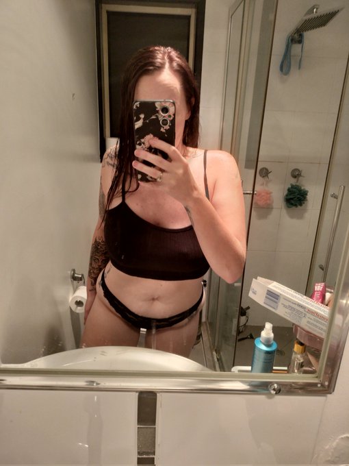 Retweet if I turn you on 🥵😘 https://t.co/pMvmmu2US3