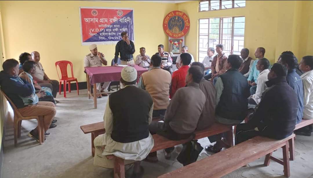 VDP meeting held at Katlicherra PS. #VillageDefenceOrganisationAssam @himantabiswa @CMOfficeAssam @gpsinghips @DGPAssamPolice @assampolice @KangkanJSaikia