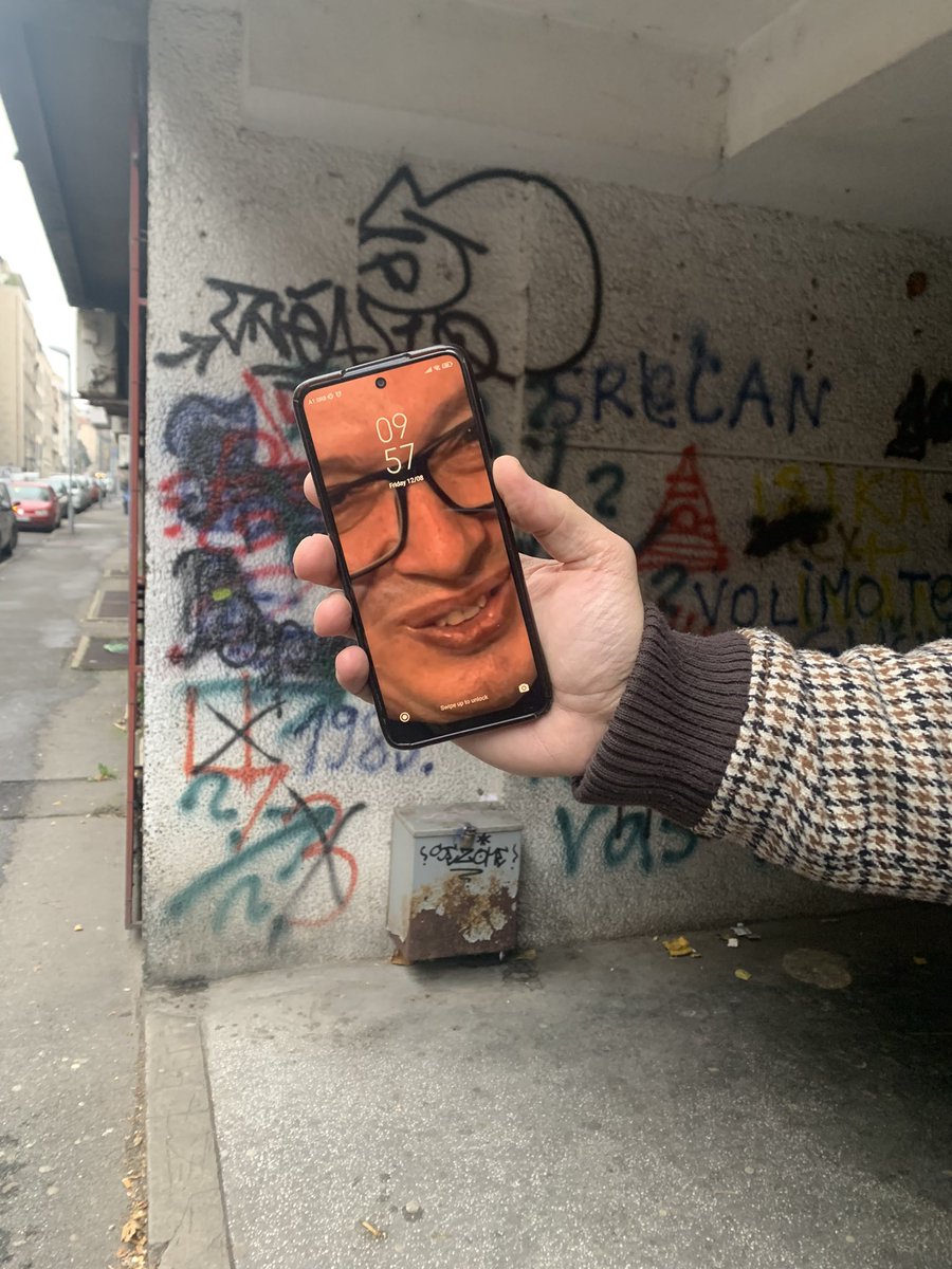 Someone showed me their phone on the street