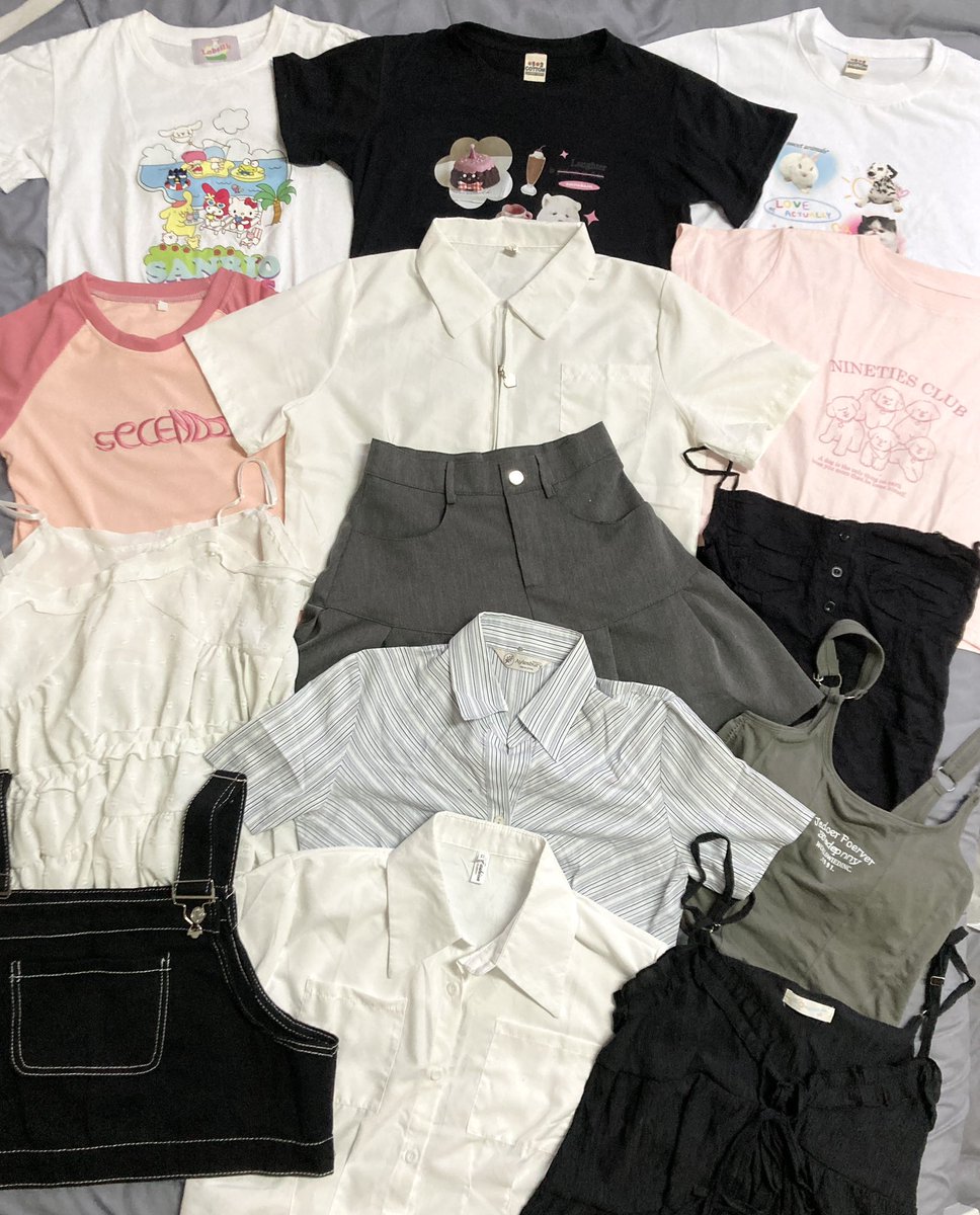 iimmykx's tweet photo. ˚ ༘ *🥚ส่งต่อเสื้อผ้ามือ1/2 🐇

🦢◞✧ ราคาหลักสิบ ส่วนใหญ่ไม่เกิน80 มีเยอะกว่าในรูปน้าา

♡ ค่าส่ง1-3 ตัว40/เหมาส่ง50
♡ รี+ปักลด5-.

🥛 ลงพรุ่งนี้ (09/12) 19.00 น.🥛

#ส่งต่อเสื้อผ้า #ส่งต่อเสื้อผ้ามือสอง #ส่งต่อ  #เสื้อผ้ามือสอง #โล๊ะตู้ #โล๊ะตู้เสื้อผ้ามือสอง https://t.co/G0xqCsrAuT