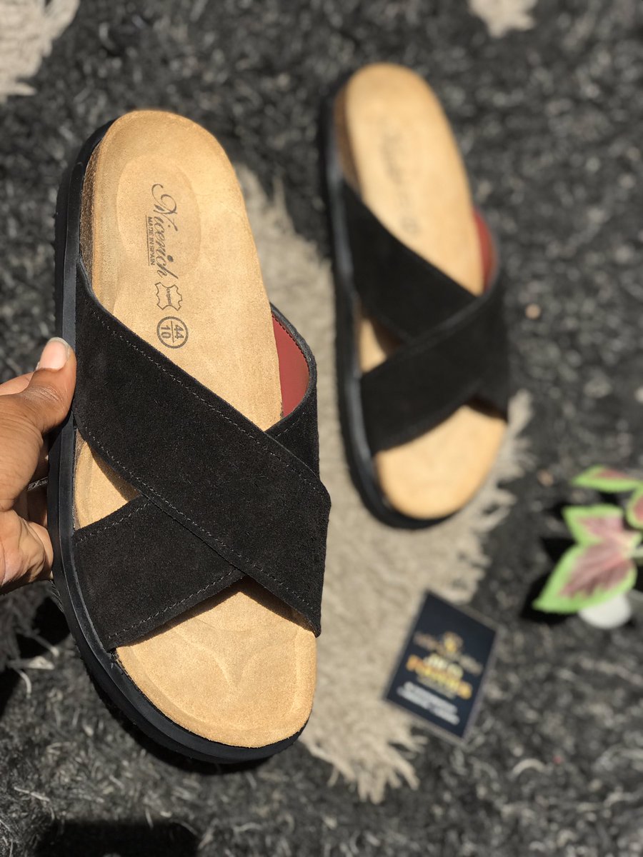 JicoFooties's tweet photo. Keep it Simple and Classy 💯
.
Available in different colours and sizes 
.
.
#handmadefootwears
#handmadefootwearsinuyo 
#akwaibomtwitter
 #uyoshoemaker
#bbcqt #Gaza https://t.co/hoU8vOwCPX