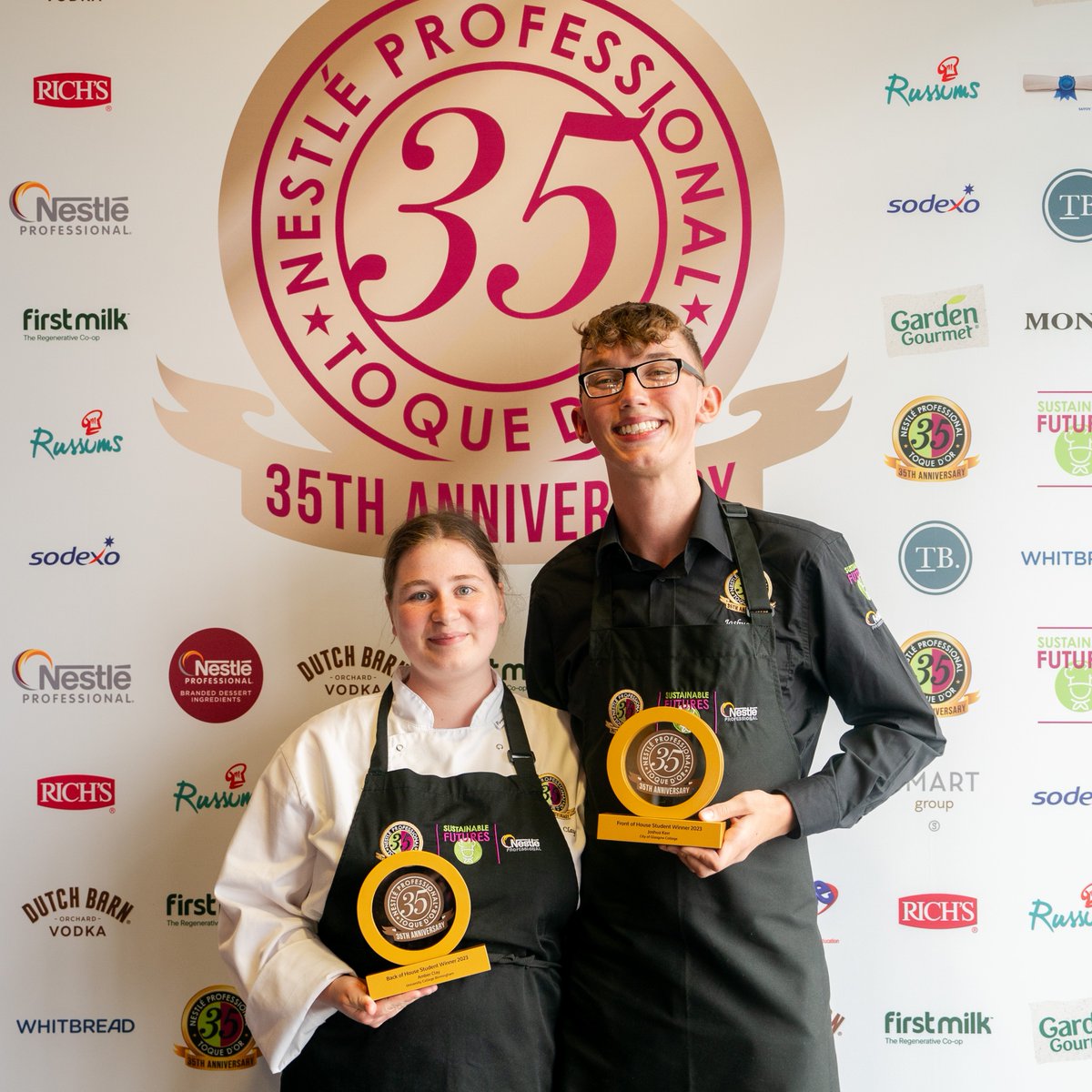 Are you a budding hospitality professional? 👩‍🍳 🍽️ Registrations for our Toque d’Or competition are now open! Register here ➡️ spr.ly/6014RKm84